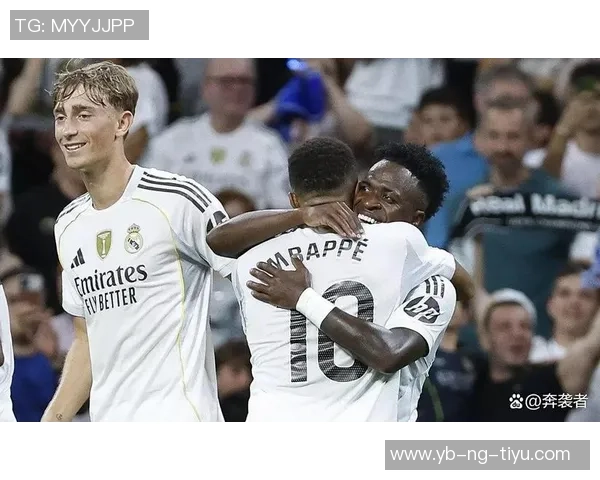 皇马训练照曝光姆巴佩卡雷拉斯与库尔图瓦齐聚备战新赛季 皇马训练照曝光姆巴佩卡雷拉斯与库尔图瓦齐聚备战新赛季